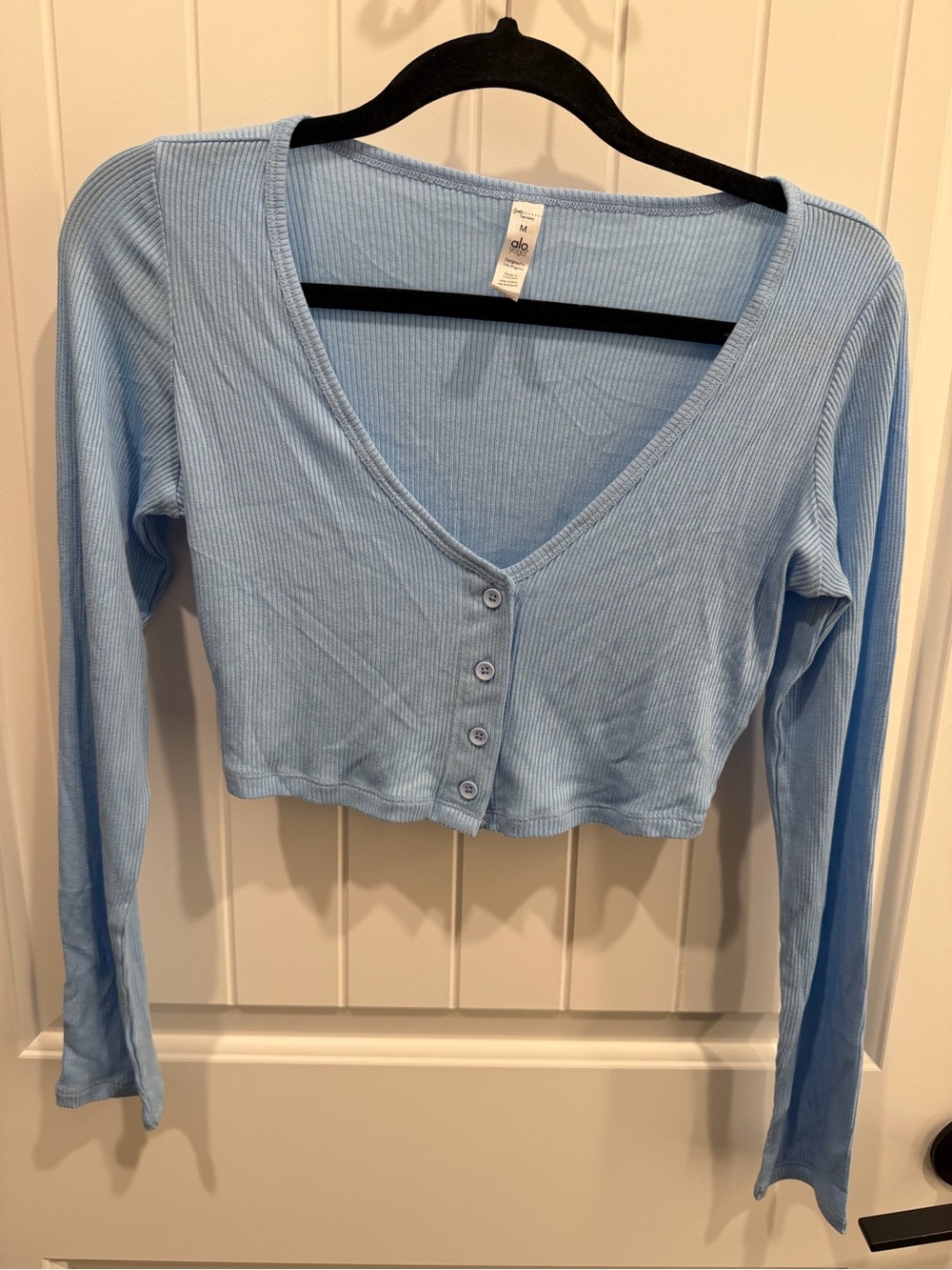 Alo Yoga Blue Ribbed Cropped Henley Long Sleeve Top Size Medium